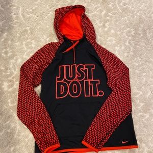 Womens nike hooded sweatshirt size mediums